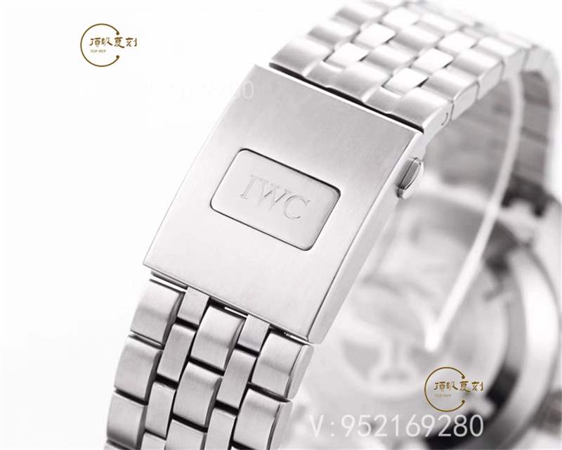 V6廠萬國(guó)噴火戰(zhàn)機(jī)377719復(fù)刻表與zf廠那個(gè)值得入手呢-復(fù)刻表