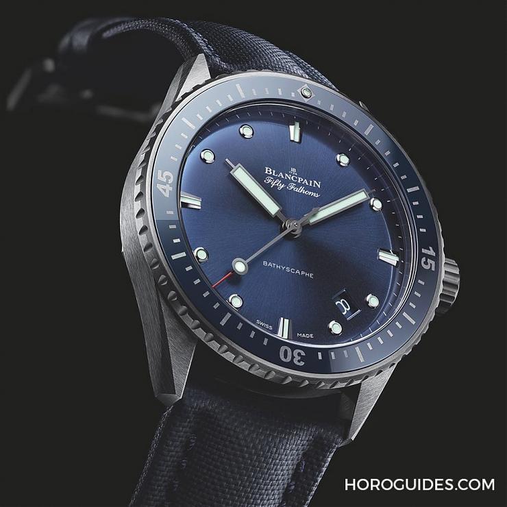 展現(xiàn)簡潔現(xiàn)代感的Bathyscaphe-復(fù)刻表