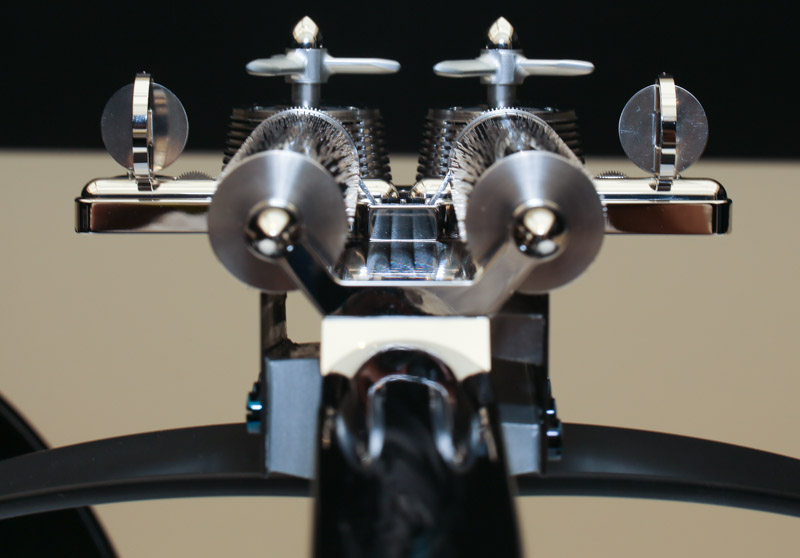 Reuge動手實踐的MB&F MusicMachine:價值13000美元的音樂盒-復(fù)刻表