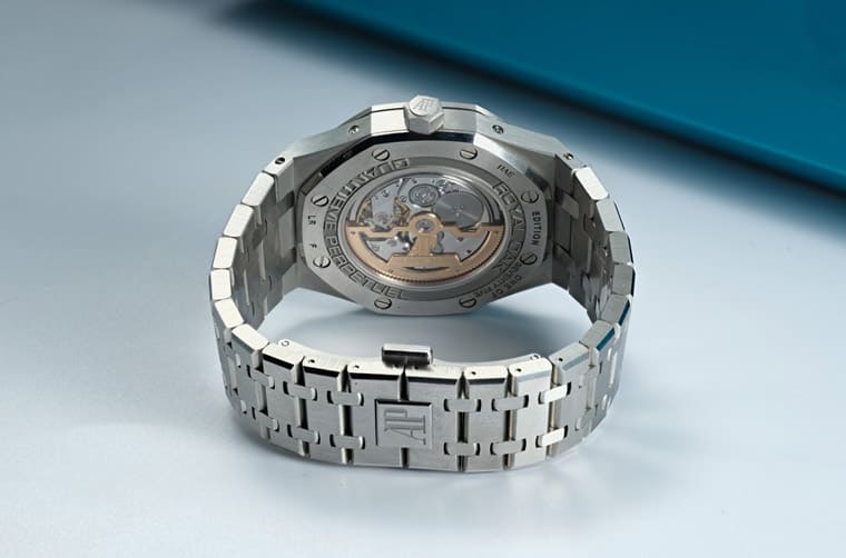 「錯過PP金鷹TIFFANY的人把握機(jī)會」稀有AP皇家橡樹萬年歷開價(jià)1500萬臺幣-復(fù)刻表
