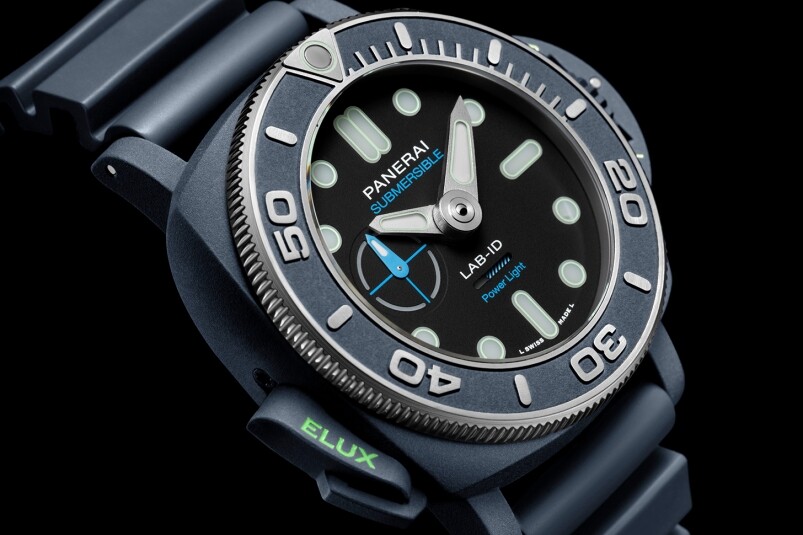 夜光功能新高度！ Panerai全新Submersible Elux LAB-ID腕表 以純機械一鍵開關(guān)發(fā)光系統(tǒng)