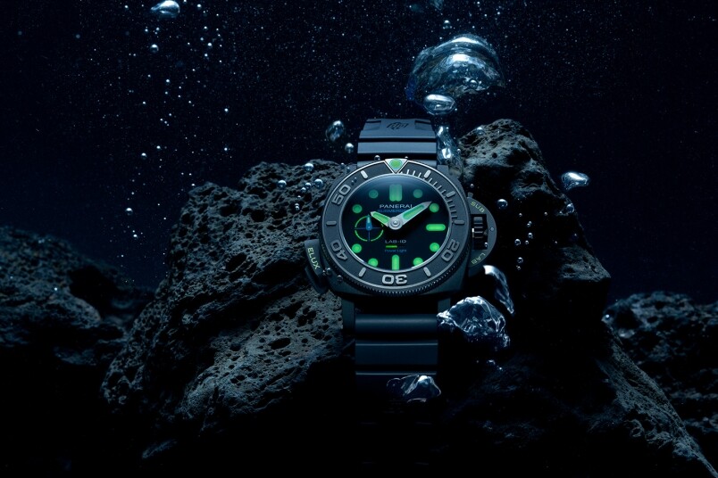 夜光功能新高度！ Panerai全新Submersible Elux LAB-ID腕表 以純機械一鍵開關(guān)發(fā)光系統(tǒng)