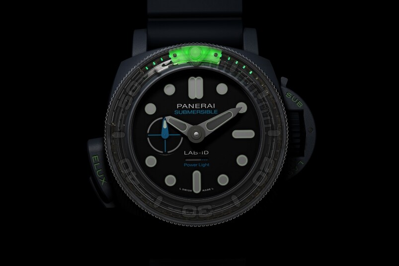 夜光功能新高度！ Panerai全新Submersible Elux LAB-ID腕表 以純機械一鍵開關(guān)發(fā)光系統(tǒng)